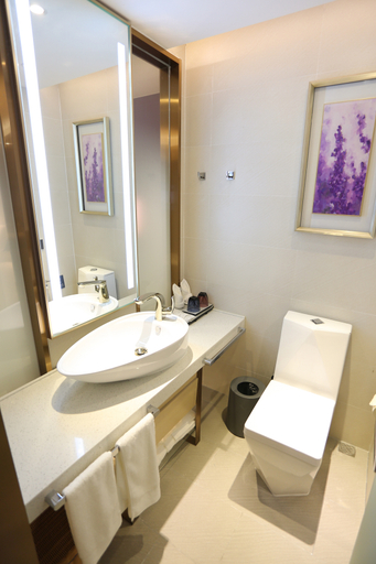 Bathroom 3, Lavande Hotels· Zhoushan Putuo, Zhoushan