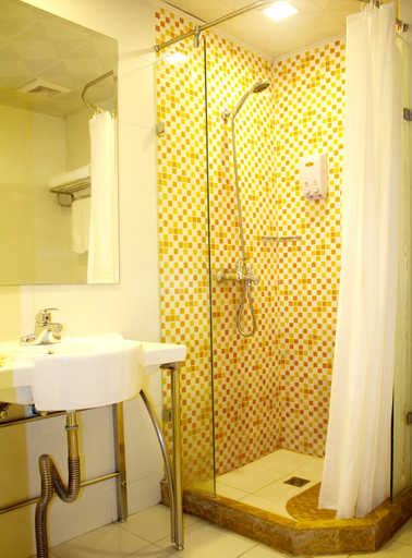 Bathroom 2, YFT Hotel (Haichang South Road Yintaicheng Branch), Jiaxing