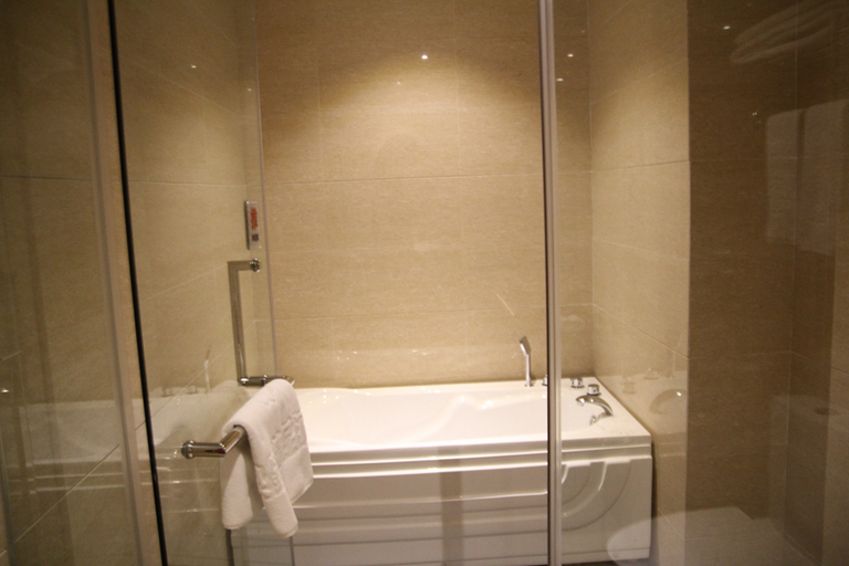 Bathroom 2, Comfort International Hotel (Nanzhuang Checheng), Foshan
