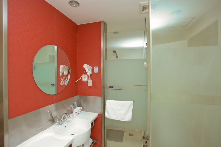 Bathroom 3, Ji Hotel Dalian Development Zone Wanda Plaza, Dalian