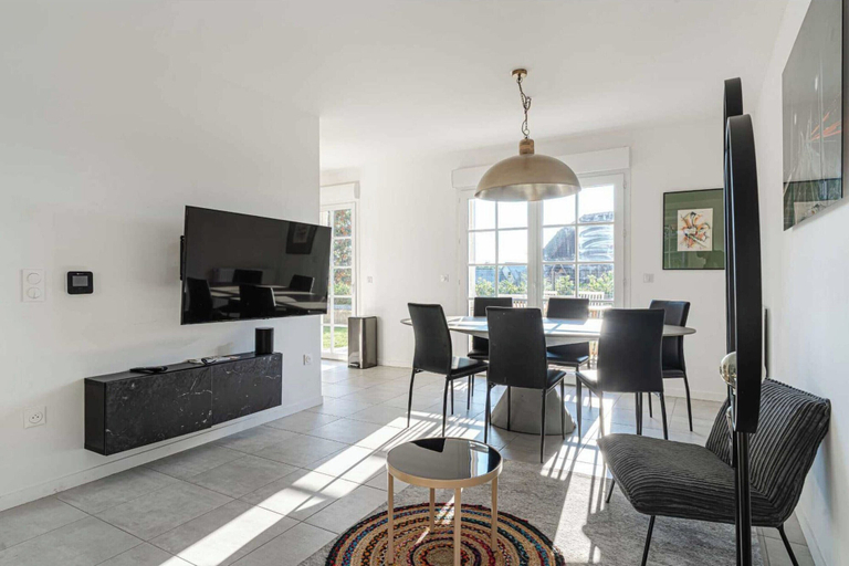 Dining 2, Pretty House With Garden 4br/8p - Saint-arnoult, Calvados
