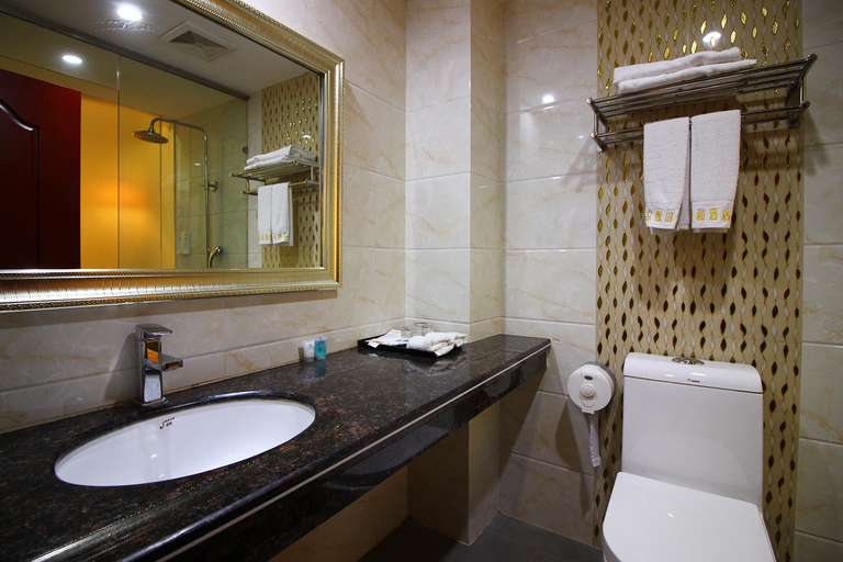 Bathroom 3, Shell Hotel (Zhuhai Doumen Daxin Xinduhui), Zhuhai