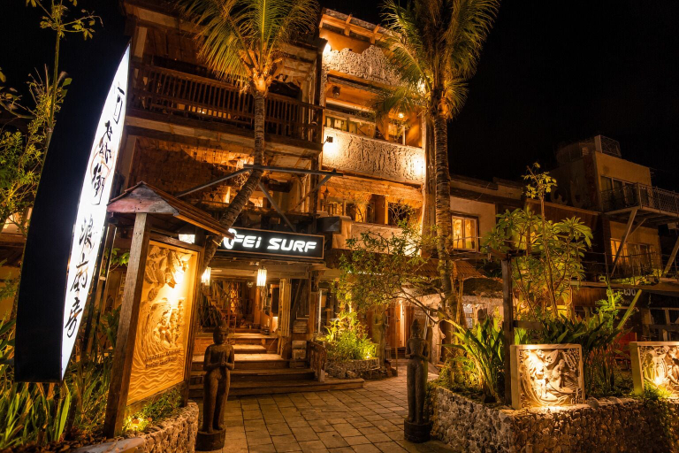 Exterior & Views