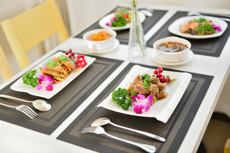 Food & Drinks 4, Hanting Hotel Shanghai Middle Ring Hunan Road                                              , Shanghai