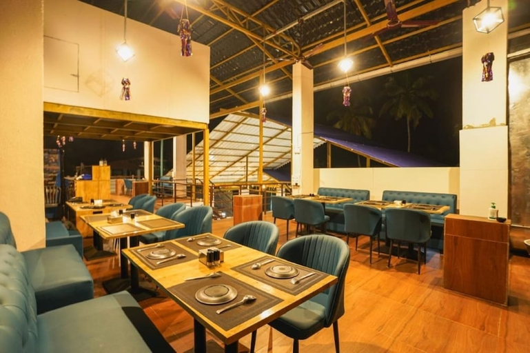 Food & Drinks 4, シンギング サンズ ビーチ リゾート, Raigarh