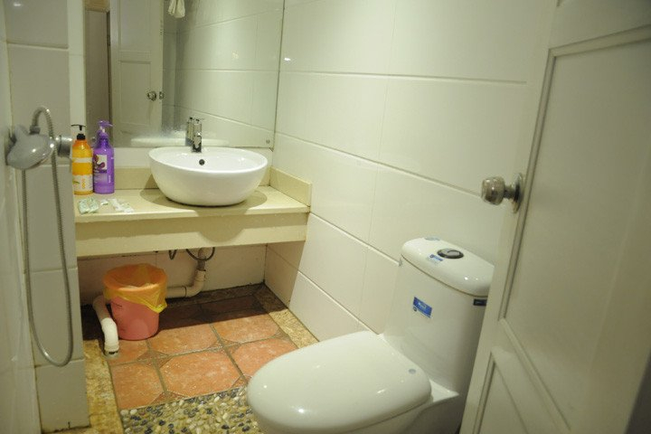 Bathroom 2, Huayi collection hotel (guiyang xintianzhai hotel), Guiyang