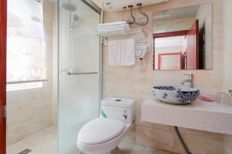 Bathroom 3, Yafang Business Hotel, Suzhou