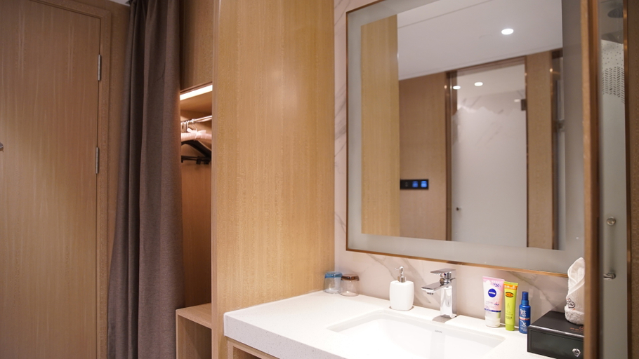 Bathroom, Newhope Garden Hotel, Ganzhou