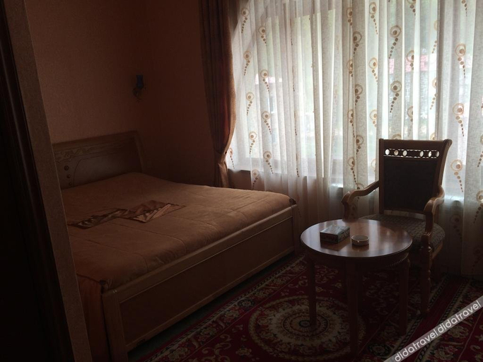 Bedroom 3, Nairi Hotel