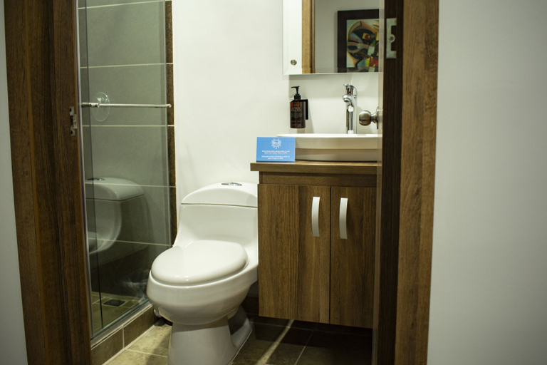 Bathroom 3, エル レロー カーサ ホテル, Filandia