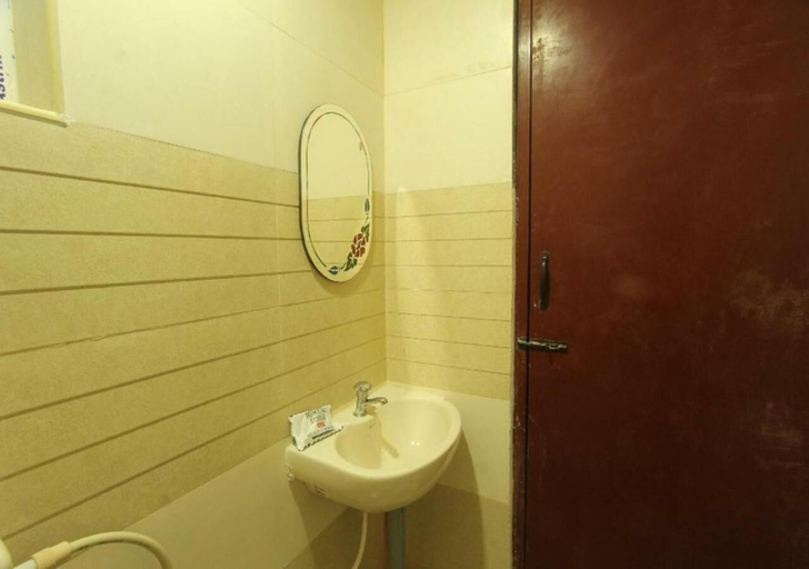 Bathroom 5, JR Stays, Coimbatore