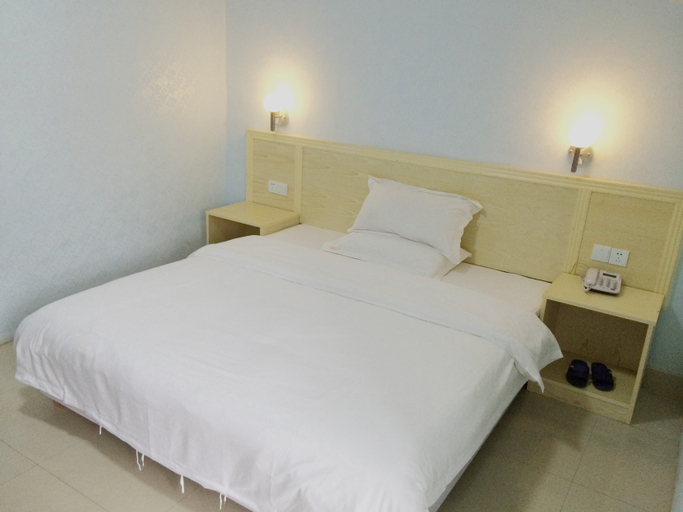 Bedroom 2, Yijia Hotel, Nanning