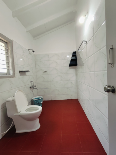 Bathroom, Green Earth Coorg, Kodagu