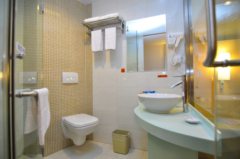 Bathroom 3, Longma Ginza Hotel, Yuxi