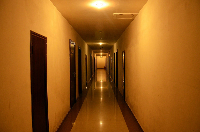 Others 5, Xiangshan Business Hotel, Guilin