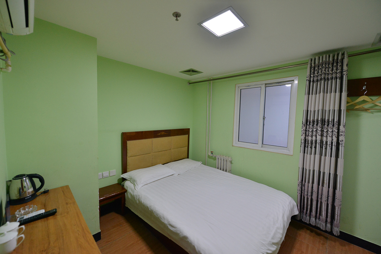 Bedroom 2, HanTing Hotel (Beijing Guang'anmen Xuanwu Hospital), Beijing