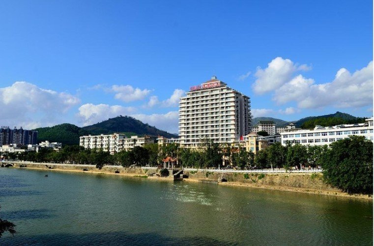 Exterior & Views 1, Zhujiang Crystal Hotel, Hainan