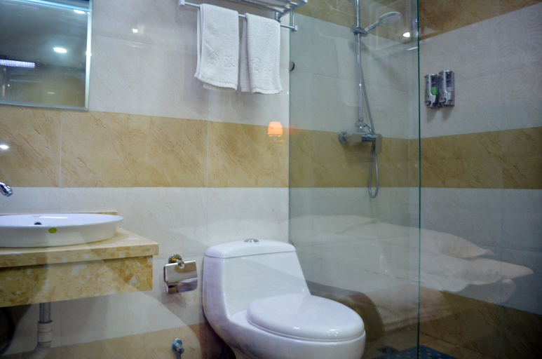 Bathroom 2, Yiyang Shangpai Business Hotel (Xinduhui Branch), Luoyang