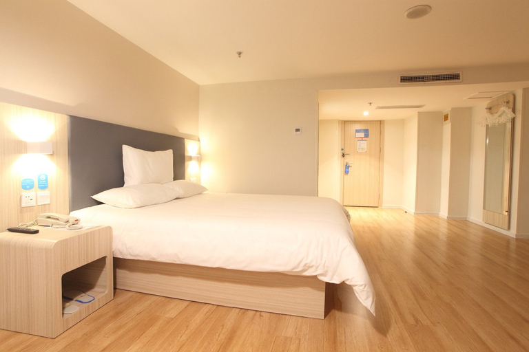 Bedroom 3, Hanting Hotel Beijing Wangfujing Avenue, Beijing
