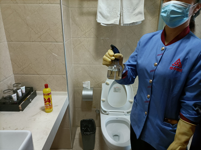 Bathroom 3, Jianhua Hotel, Guyuan