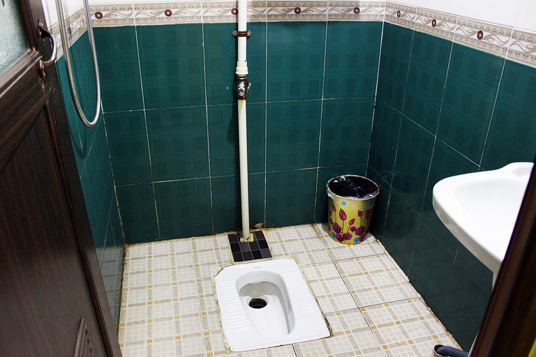 Bathroom 2, Crystal Sea Hotel, Shenzhen