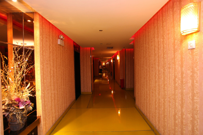 Others 5, Jingcheng Garden Hotel (Deyang Taishan Road), Deyang