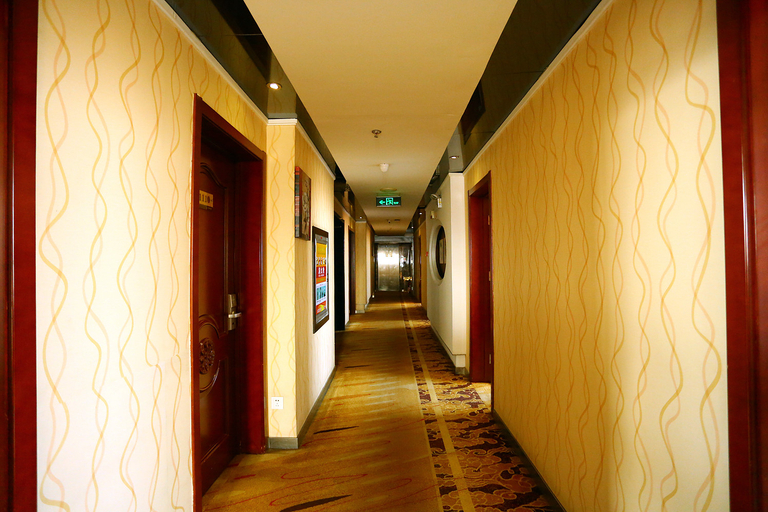 Others 3, Hホテル(), Taiyuan