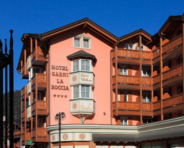 Exterior & Views 1, Hotel Garni La Roccia, Trento