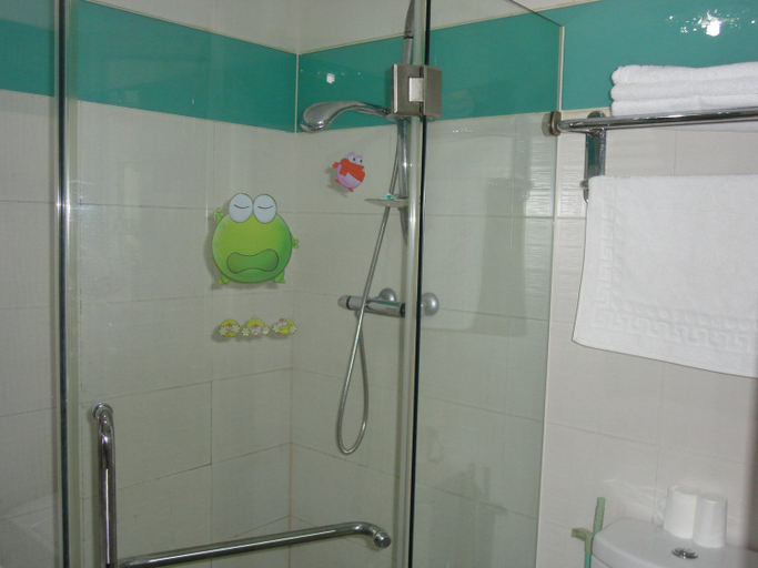 Bathroom 3, Dalian Xiuzhu Building Apartment, Dalian