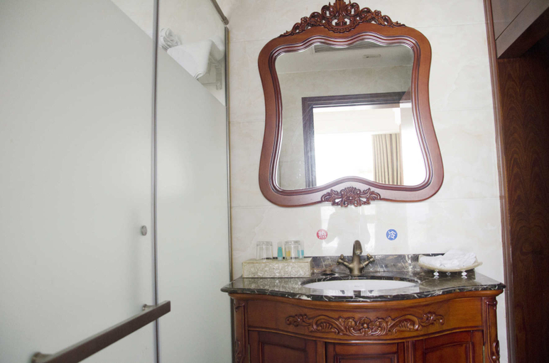 Bathroom 2, Lihe Business Hotel, Ezhou