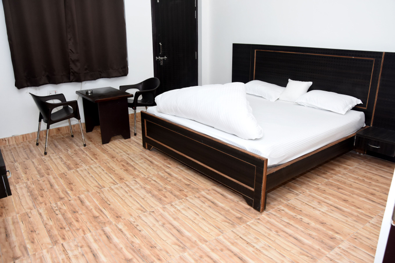 Bedroom 3, Hotel Rajshree, Udham Singh Nagar