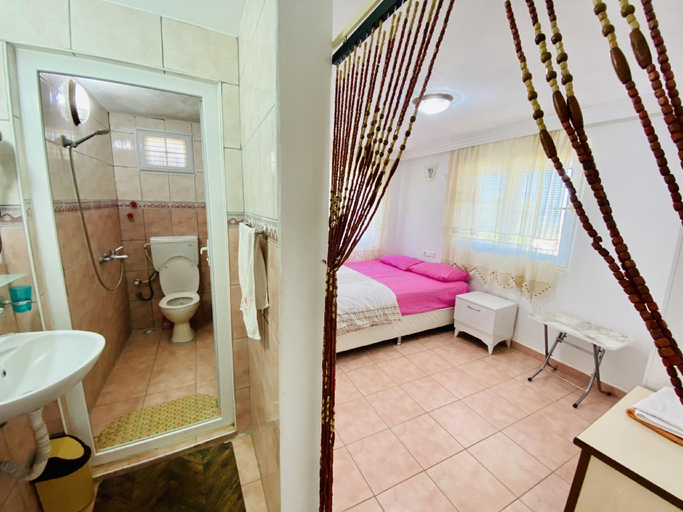 Bathroom 3, Gelidonya Pansiyon, Kumluca