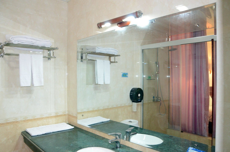 Bathroom 2, Tiandi Renhe Hotel (Shenzhen Longgang Center Shengping Branch), Shenzhen