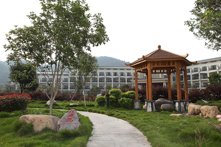 Exterior & Views 1, Palace International Hot Spring Hotel, Shaoguan