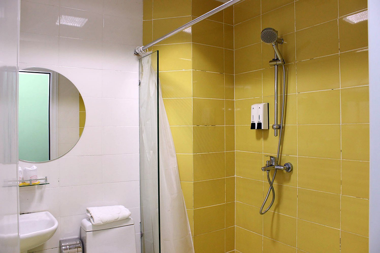 Bathroom 2, Hao'aijia Business Hotel (Shenzhen Bihaiwan Metro Station), Shenzhen