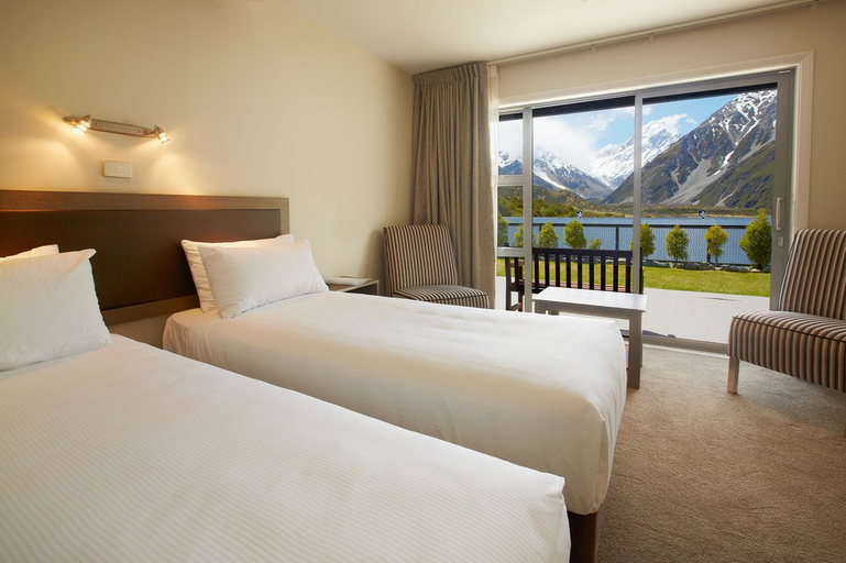 Bedroom 2, The Hermitage Hotel Mount Cook, Mackenzie
