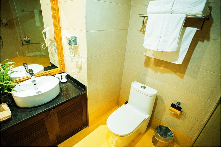 Bathroom 3, Liuyiju International Hotel Yongfeng, Ji'an