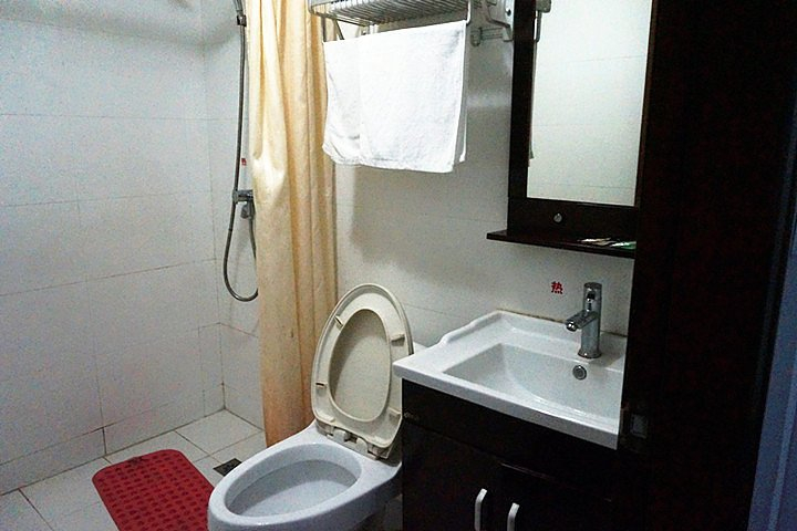 Bathroom 2, Shaoxing Jiajia Business Hotel (Lu Xun Hometown), Shaoxing