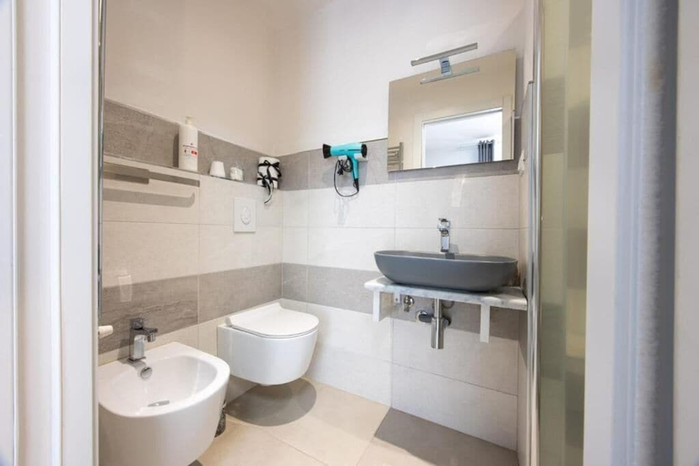 Bathroom 5, La maison du lion, La Spezia