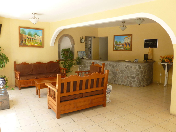 Others 4, Hotel del Rio, Río Blanco