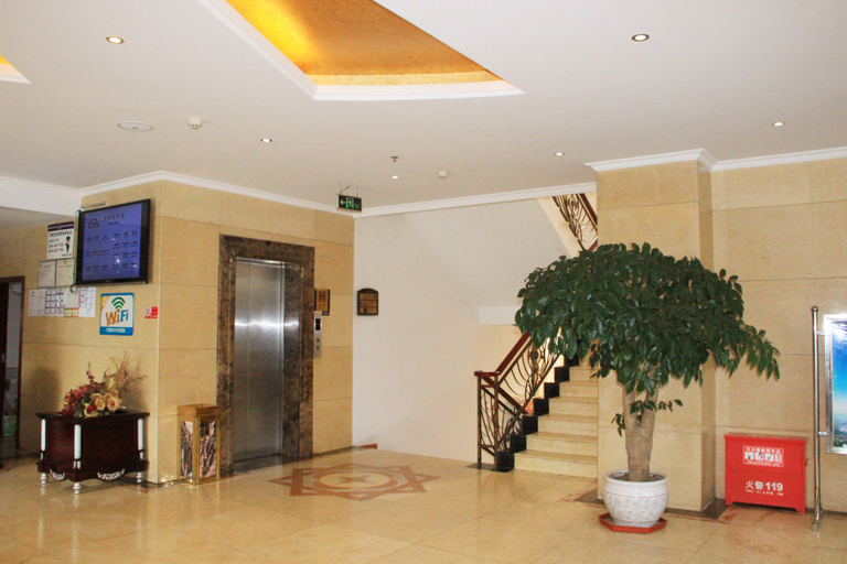 Others 3, Starlight Hotel, Liangshan Yi