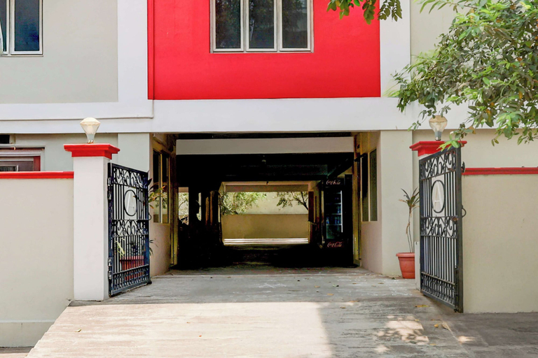 Property grounds 3, Collection O Bhanugudi Junction Kakinada, East Godavari