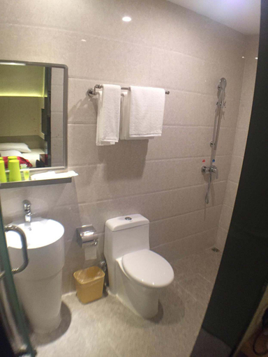 Bathroom, Shenzhen Xindelin Hotel (Chegongmiao Subway Station), Shenzhen