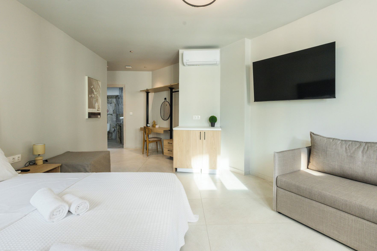 Room 3, Noima Luxury Suites, Central Macedonia