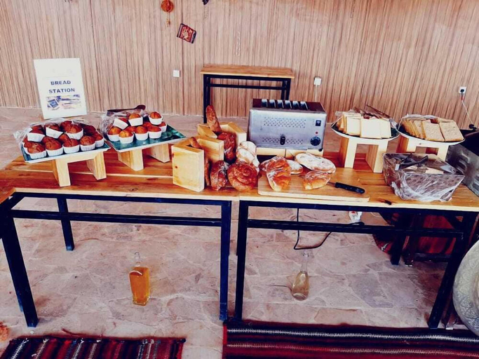 Food & Drinks 5, Sharah Luxury Camp, Quaira