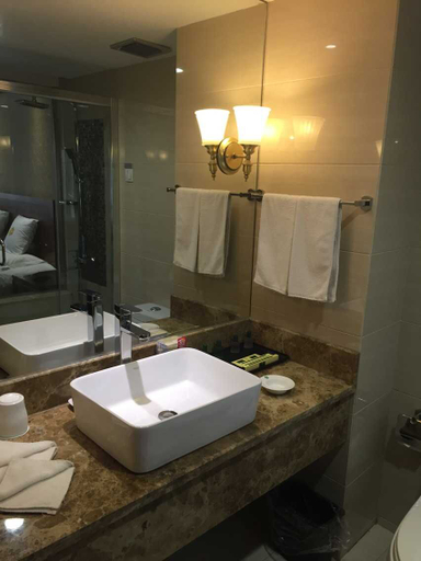 Bathroom, Jiangdu Hotel, Yangzhou