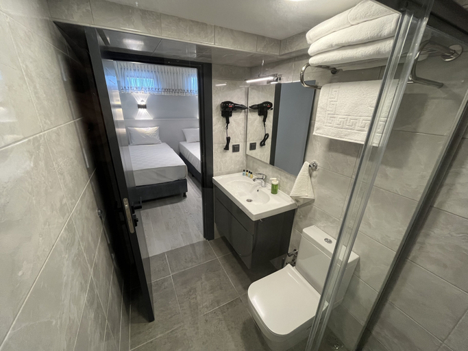 Bathroom 5, Rota Bozcaada, Bozcaada