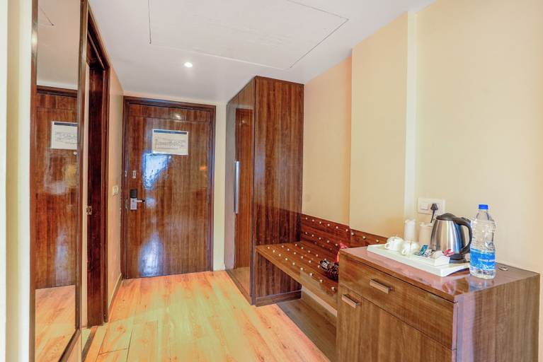 Bathroom 4, Aatmayog Luxury Manor Manali by Blueko Hotels, Kullu