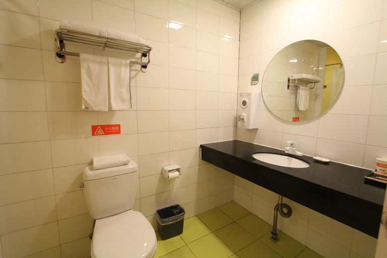 Bathroom, ホームイン ビジネスホテル(), Foshan