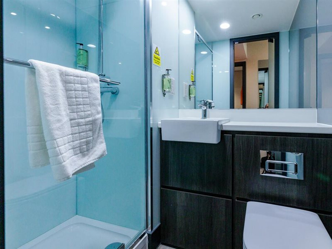 Bathroom 5, Four Points Flex by Sheraton Malaga Centre, Málaga